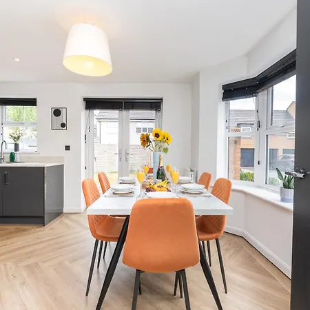 펜션 Large Modern Home, Free Parking, Families And Contractors Welcome *