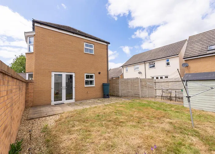 Large Modern Home, Free Parking, Families And Contractors Welcome * Bristol