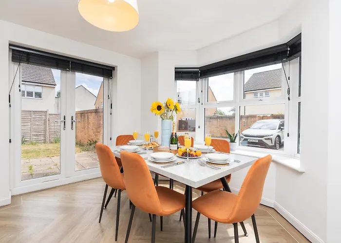 Feriehus Large Modern Home, Free Parking, Families And Contractors Welcome